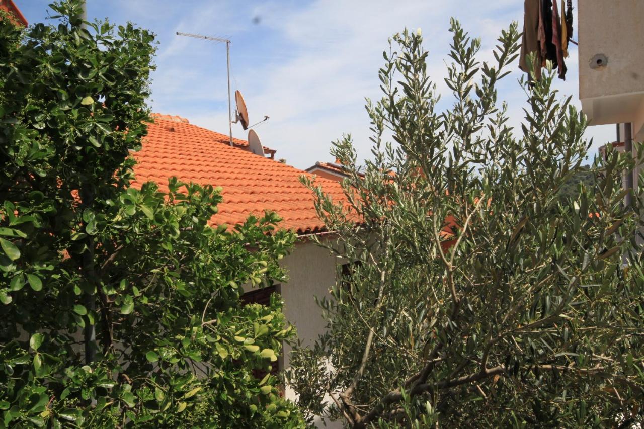 Apartments With A Parking Space Mali Lošinj Buitenkant foto